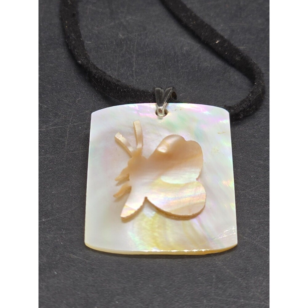 Vtg Artisan Butterfly Necklace Chocker Mother Of Pearl Leather Chain Adjustable - Picture 4 of 9